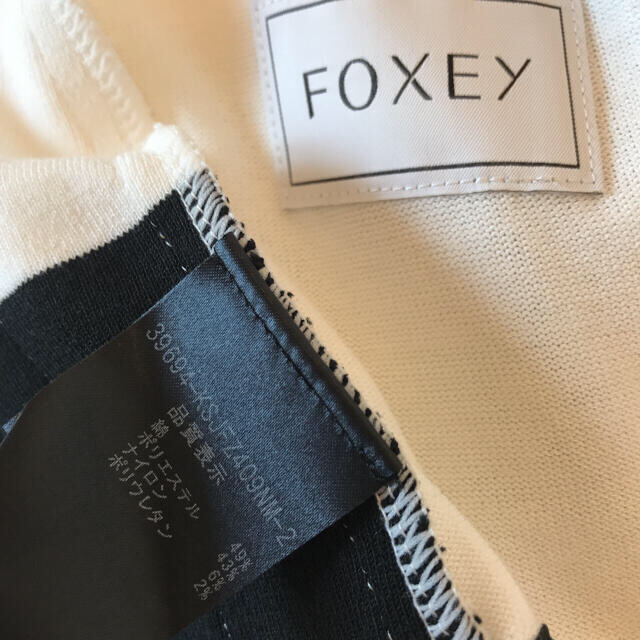 FOXEY(フォクシー)のいちご様ご専用⭐︎FOXEY ロングカーディガン "Monochrome" レディースのトップス(カーディガン)の商品写真