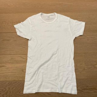 ユニクロ(UNIQLO)のユニクロ　UNIQLO 白　シャツ　Tシャツ　白　(Tシャツ/カットソー(半袖/袖なし))