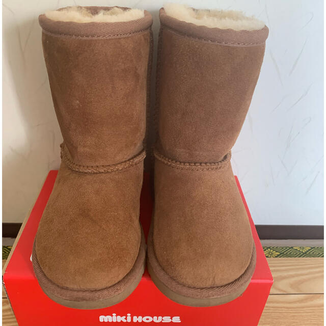 UGG(アグ)のUGG ムートンブーツ キッズ   キッズ/ベビー/マタニティのキッズ靴/シューズ(15cm~)(ブーツ)の商品写真