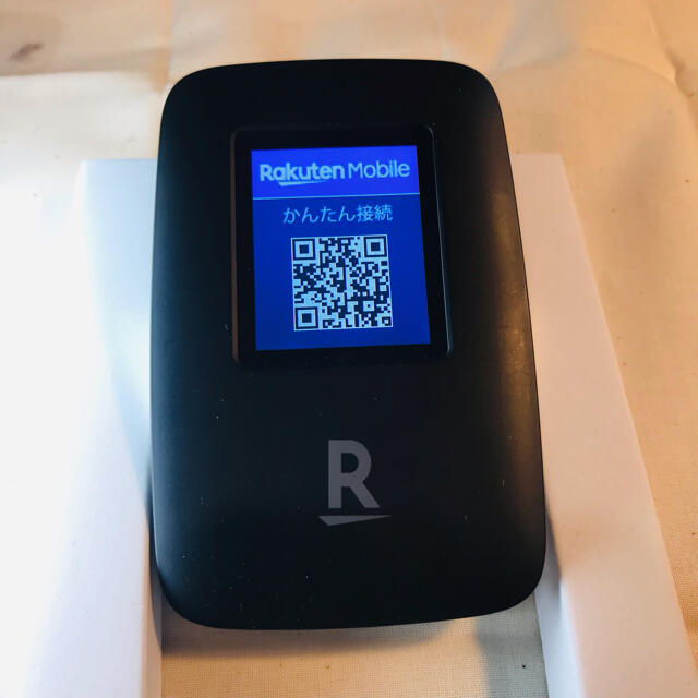 Rakuten(ラクテン)のRakuten WiFi Pocket ブラック　シムフリー スマホ/家電/カメラのスマートフォン/携帯電話(その他)の商品写真