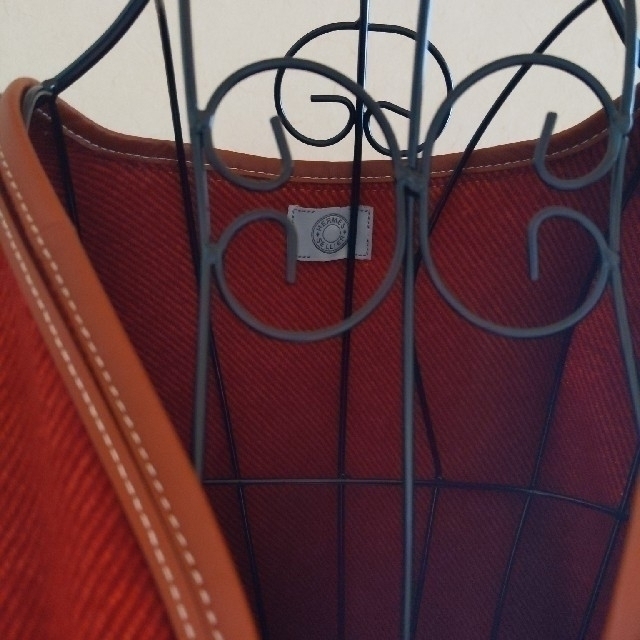 Hermes(エルメス)の週末限定／HERMES ロカバール 羽織り ユニセックス レディースのファッション小物(マフラー/ショール)の商品写真