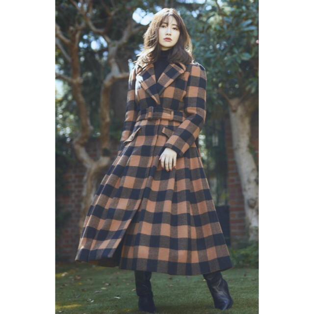 her lip to★Belted checked woolblend coat