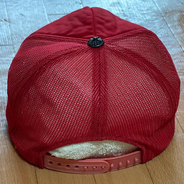 本革 クロスバッチレザー メッシュキャップ シルバーコンチョ 赤 メンズの帽子(キャップ)の商品写真