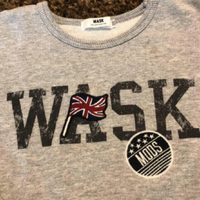WASK(ワスク)のWASK 120センチ　トレーナー  グレー　男の子　ワッペン　ロゴ　 キッズ/ベビー/マタニティのキッズ服男の子用(90cm~)(Tシャツ/カットソー)の商品写真