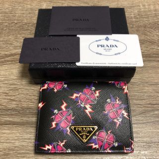 PRADA プラダ　ユニバーサルスタジオコラボ　パッチハート　二つ折り財布