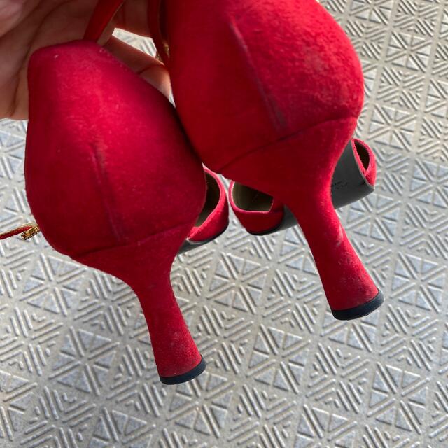 Yves Saint Laurent Beaute(イヴサンローランボーテ)のイヴ・サンローラン　パンプス レディースの靴/シューズ(ハイヒール/パンプス)の商品写真