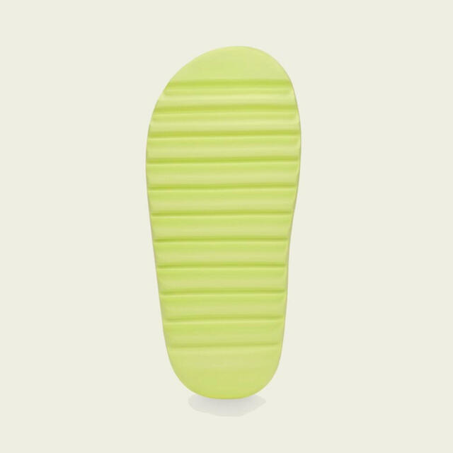 adidas(アディダス)のadidas YEEZY SLIDE GLOW GREEN 27.5cm メンズの靴/シューズ(サンダル)の商品写真