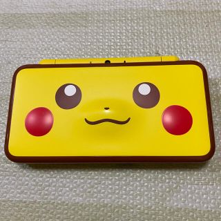 ニンテンドー2DS(ニンテンドー2DS)の【送料無料】【中古】Newニンテンドー2DS LL ピカチュウエディション (携帯用ゲーム機本体)