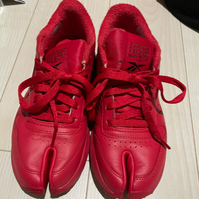 Maison Martin Margiela(マルタンマルジェラ)のリーボック マルジェラ スニーカー　red 赤 即完 レディースの靴/シューズ(スニーカー)の商品写真