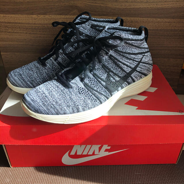 NIKE LUNAR FLYKNIT CHUKKA  スニーカー　シューズ