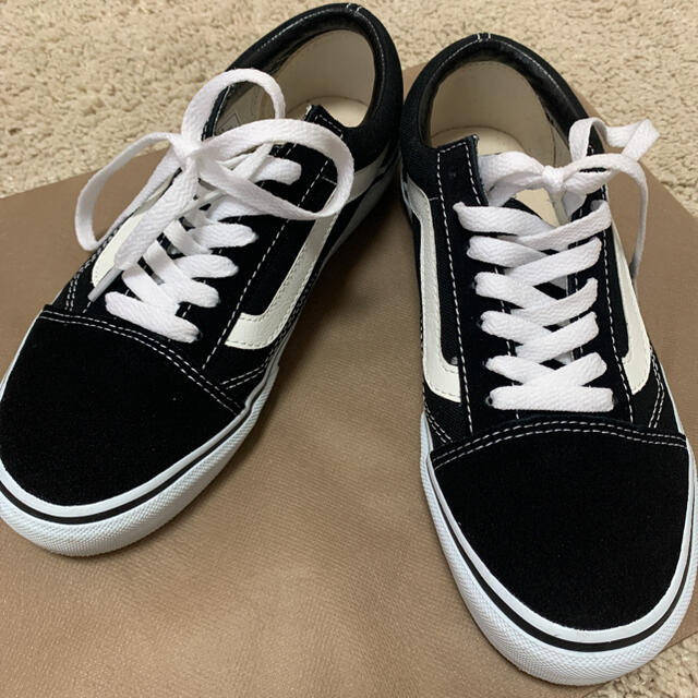 VANS(ヴァンズ)のバンズ オールド スクール ブラック ホワイト レディースの靴/シューズ(スニーカー)の商品写真