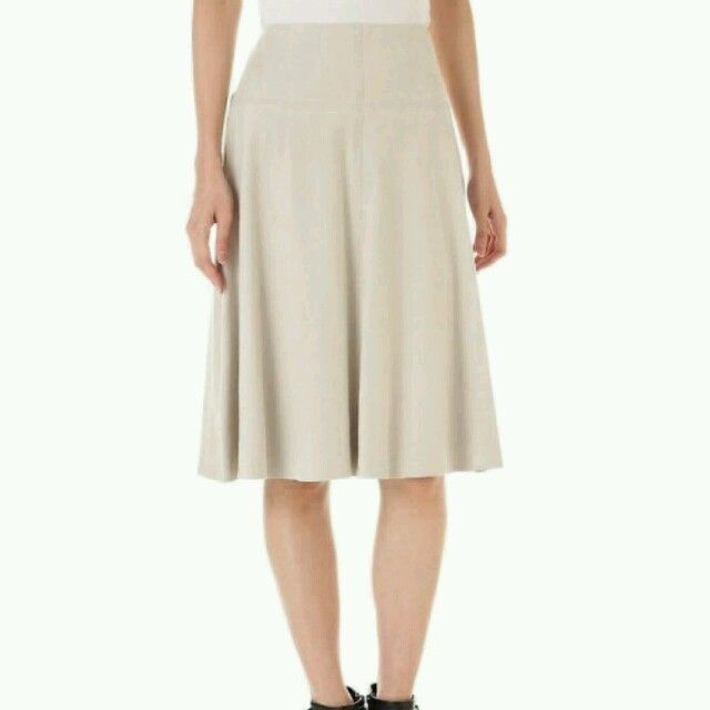 N.Natural beauty basic(エヌナチュラルビューティーベーシック)のnatural beauty basic のスエードのスカート レディースのスカート(ひざ丈スカート)の商品写真