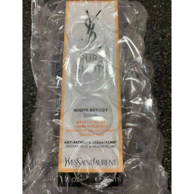 Yves Saint Laurent Beaute(イヴサンローランボーテ)のイヴサンローラン　ピュアショット　ナイトセラム　30ml 美容液 コスメ/美容のスキンケア/基礎化粧品(美容液)の商品写真