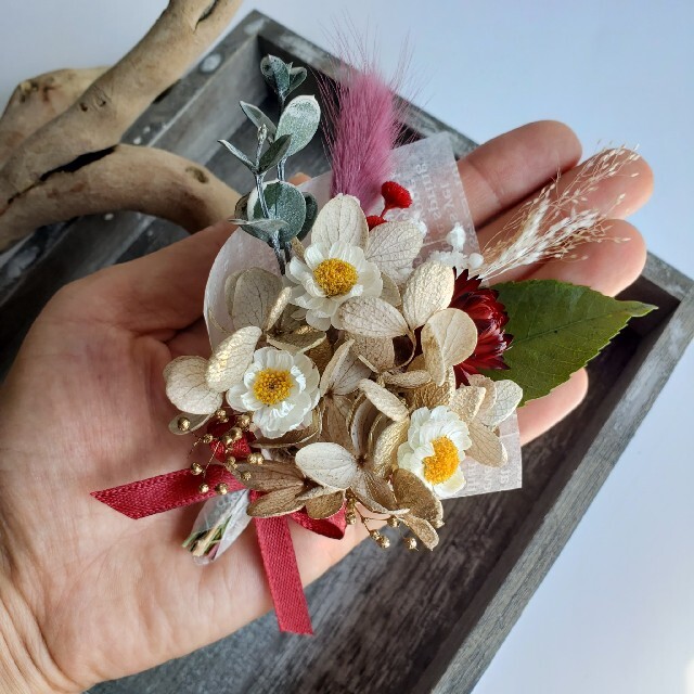 ❤️花かんざしのミニミニブーケ(ゴールド×レッド) ハンドメイドのフラワー/ガーデン(ドライフラワー)の商品写真