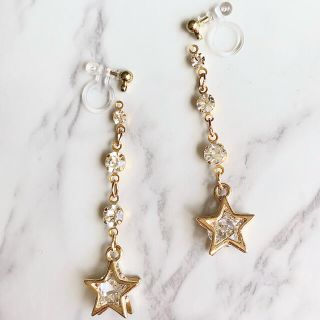 ゆらゆら流れ星●ピアス、イヤリング(ピアス)