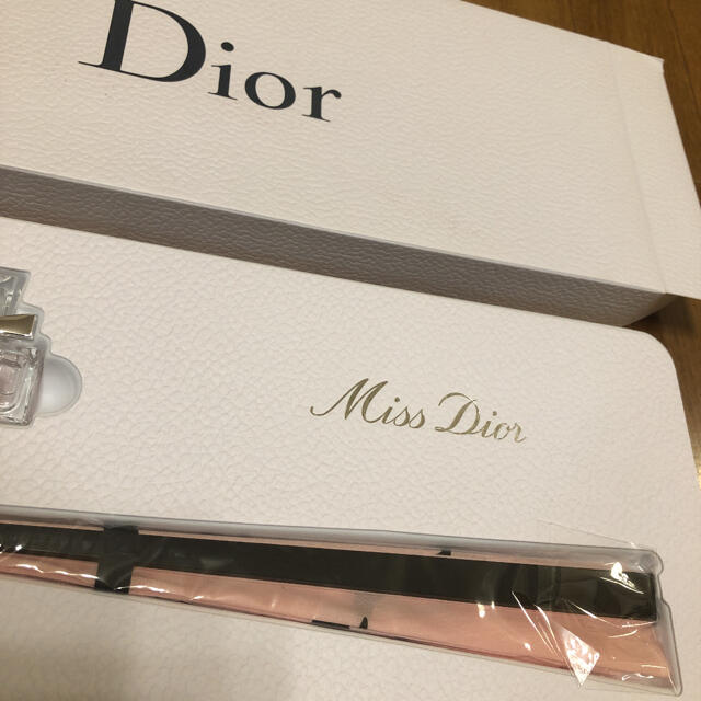 Dior(ディオール)のDior ミスディオール ファン ギフトセット　非売品 エンタメ/ホビーのコレクション(ノベルティグッズ)の商品写真