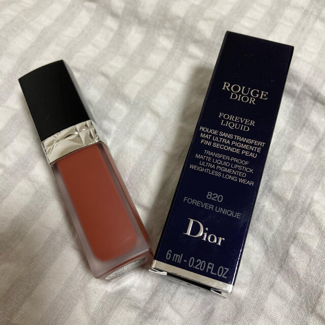 DIOR フォーエバーリキッド 820