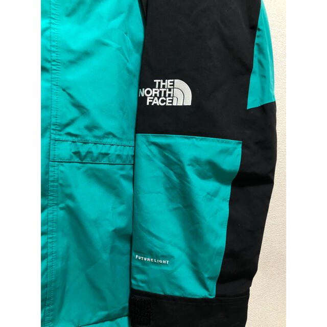 THE NORTH FACE(ザノースフェイス)の【新品】ザ ノースフェイス 1994 マウンテンパーカー 緑×黒 XL メンズのジャケット/アウター(マウンテンパーカー)の商品写真