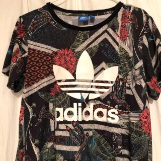 サンタモニカ(Santa Monica)の10/3削除❗️ adidas originalsアフリカンTシャツ(Tシャツ(半袖/袖なし))