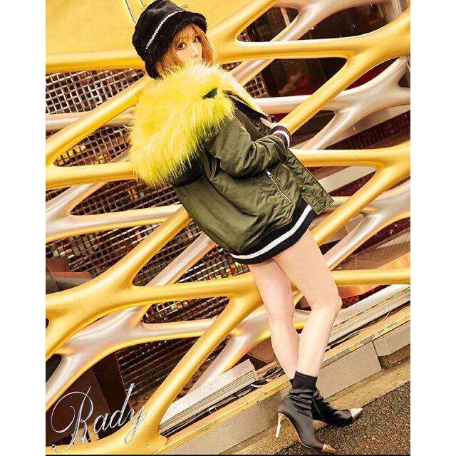Rady(レディー)のRady♡新品タグ付きN2B レディースのジャケット/アウター(ブルゾン)の商品写真