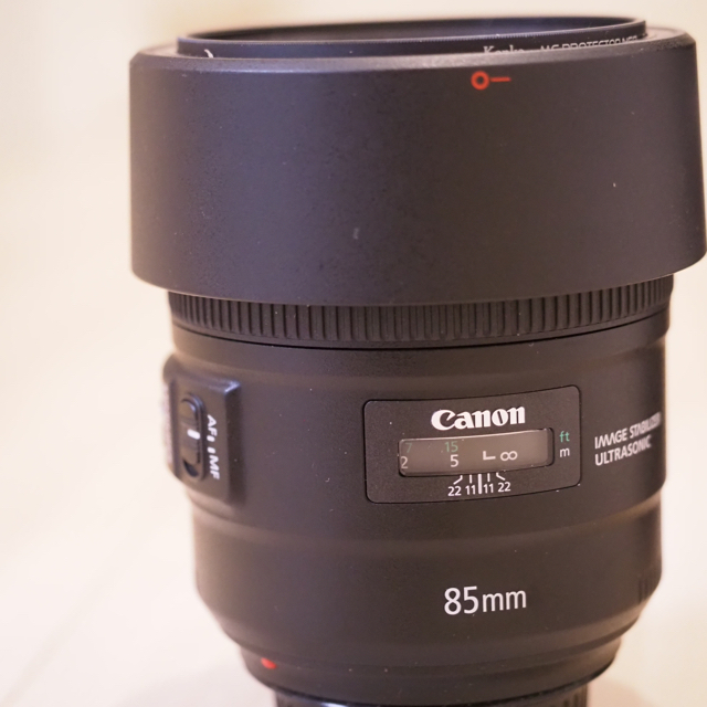 キヤノン　EF85mm f/1.4L IS USM  極美品 1