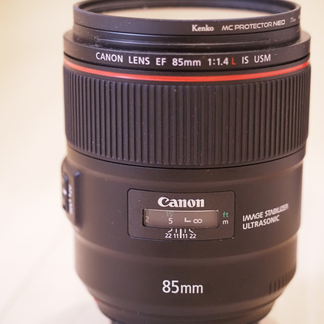 キヤノン　EF85mm f/1.4L IS USM  極美品 4