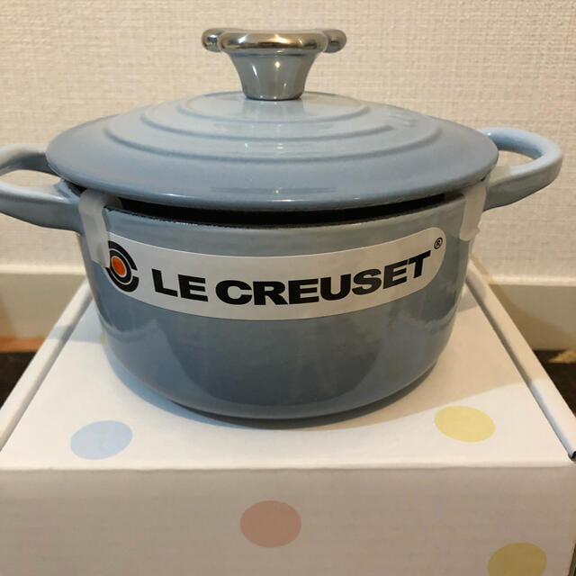 LE CREUSET(ルクルーゼ)のル・クルーゼ ココットロンド14cm ベアーつまみ ブルー インテリア/住まい/日用品のキッチン/食器(鍋/フライパン)の商品写真