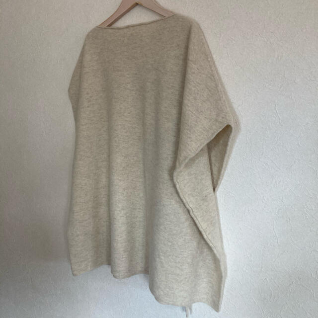 エヴァムエヴァ　wool cashmere poncho（未使用品） レディースのトップス(ベスト/ジレ)の商品写真