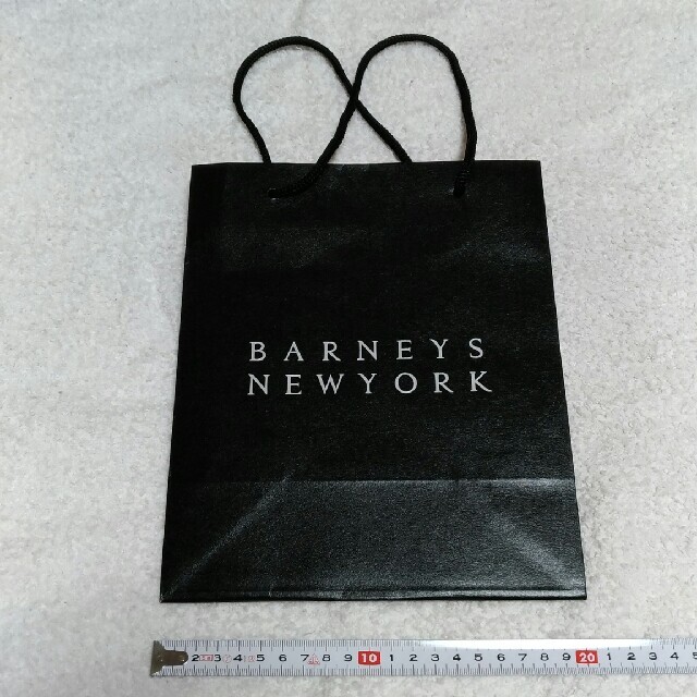 BARNEYS NEW YORK(バーニーズニューヨーク)の再！値下げ！☆ショップ袋＆リボン☆BARNEYS NEWYORK  レディースのバッグ(ショップ袋)の商品写真