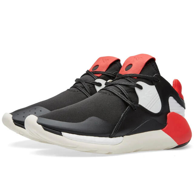 Y-3(ワイスリー)のY-3 QASA RACER BOOST RED/BLK/WHT 28.5cm メンズの靴/シューズ(スニーカー)の商品写真