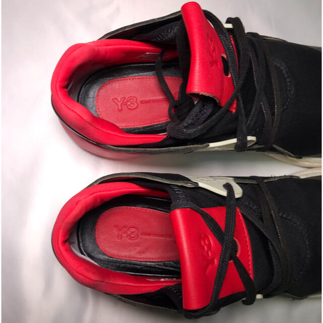 Y-3(ワイスリー)のY-3 QASA RACER BOOST RED/BLK/WHT 28.5cm メンズの靴/シューズ(スニーカー)の商品写真