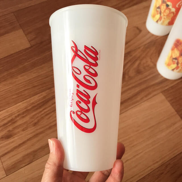 コカ・コーラ(コカコーラ)のcoca-colaコカコーラ　プラスチックカップ9個セット エンタメ/ホビーのコレクション(その他)の商品写真