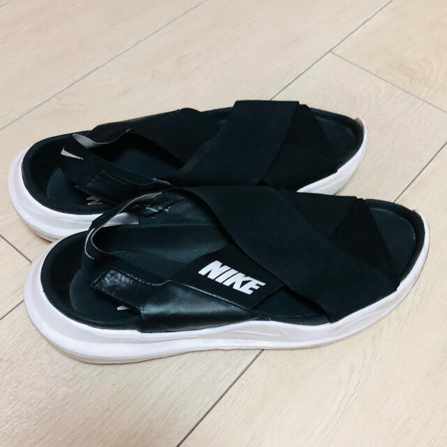 NIKE(ナイキ)のNIKE ナイキ PRAKTISK プラクティクス 黒 ブラック レディースの靴/シューズ(スニーカー)の商品写真