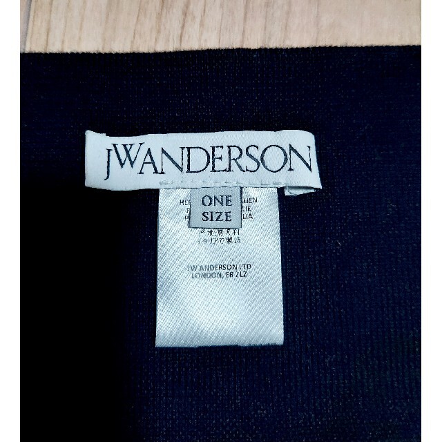J.W.ANDERSON(ジェイダブリューアンダーソン)の有名人の着用多数！　J.W.ANDERSON ネックウォーマー　ボーダー 未使用 メンズのファッション小物(ネックウォーマー)の商品写真
