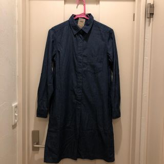 ユニクロ(UNIQLO)の新品　　ユニクロ　デニムワンピース(ひざ丈ワンピース)