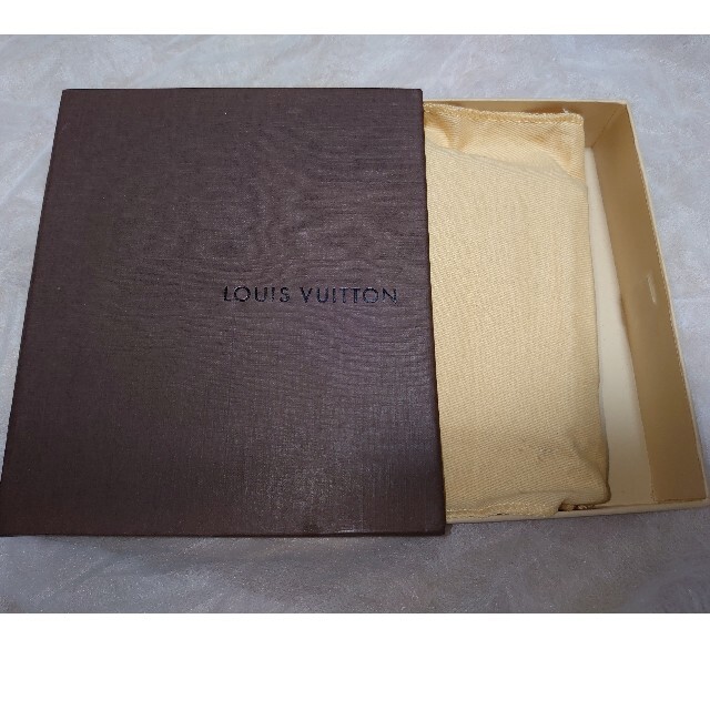 ルイヴィトン LOUIS VUITTON コインケース エピ ルイヴィトン LOUIS VUITTON コインケース エピ