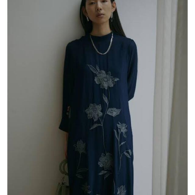 Ameri VINTAGE(アメリヴィンテージ)のAmeri  2WAY FLOWER GARDEN DRESS レディースのワンピース(ロングワンピース/マキシワンピース)の商品写真