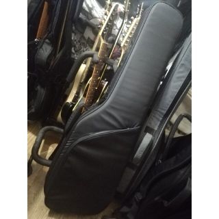 アイバニーズ(Ibanez)のIbanez IGB724 ブラック　防水ギグケース　ギター用(ケース)