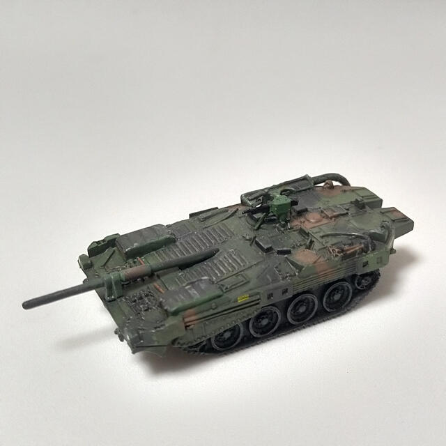 海洋堂(カイヨウドウ)の1/144 Strv.103B Sタンク NATO迷彩 WTM9弾 エンタメ/ホビーのおもちゃ/ぬいぐるみ(模型/プラモデル)の商品写真