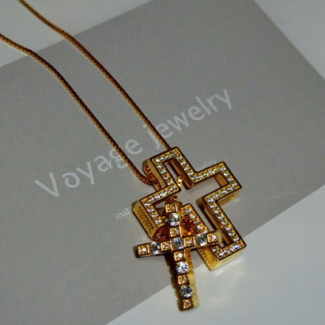 ジルコニアネックレス十字架
