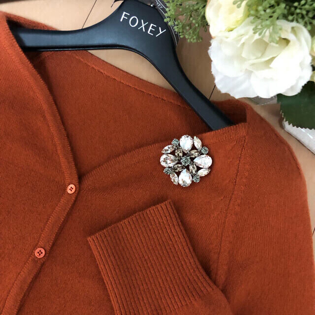 FOXEY(フォクシー)の    美品▫️FOXEY 38✧オレンジ系˳カシミヤ༚Sweet ✧カーディ レディースのトップス(カーディガン)の商品写真