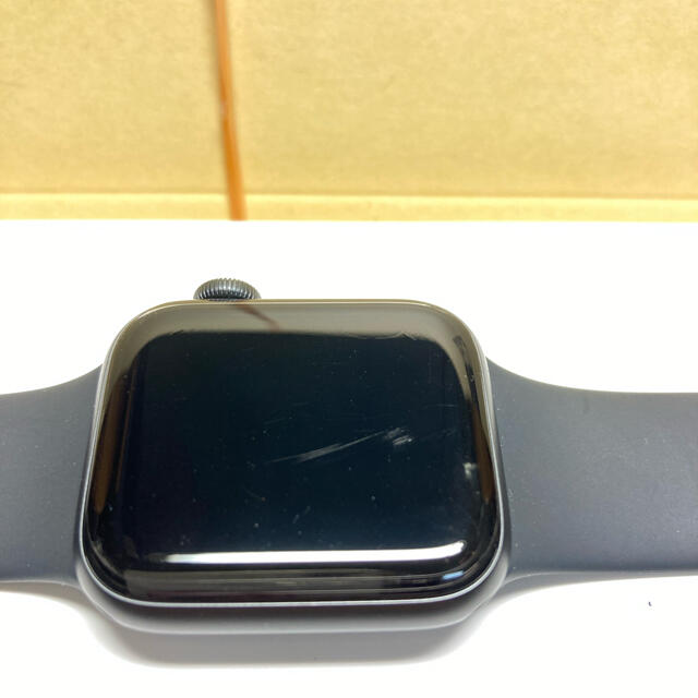 Apple Watch SE GPSモデル 40mmスペースグレイ Apple Watch SE GPSモデル 40mmスペースグレイ