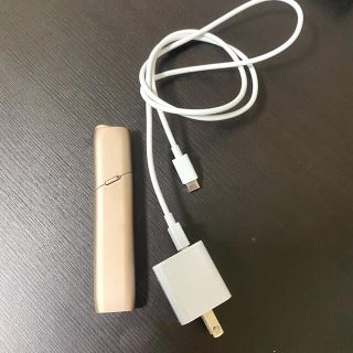 アイコス(IQOS)の目立った傷や汚れ無し iQOS3 中古品 除菌クリーニング済 不具合無し (タバコグッズ)