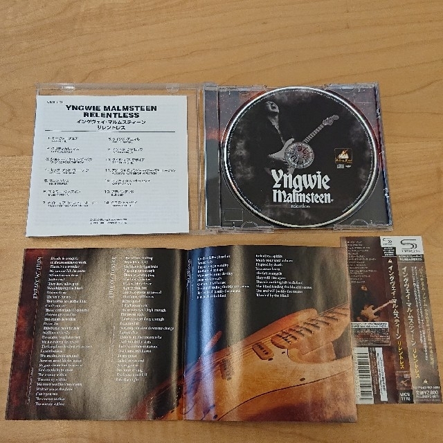 イングヴェイ・マルムスティーン CD 【リレントレス】 エンタメ/ホビーのCD(ポップス/ロック(洋楽))の商品写真