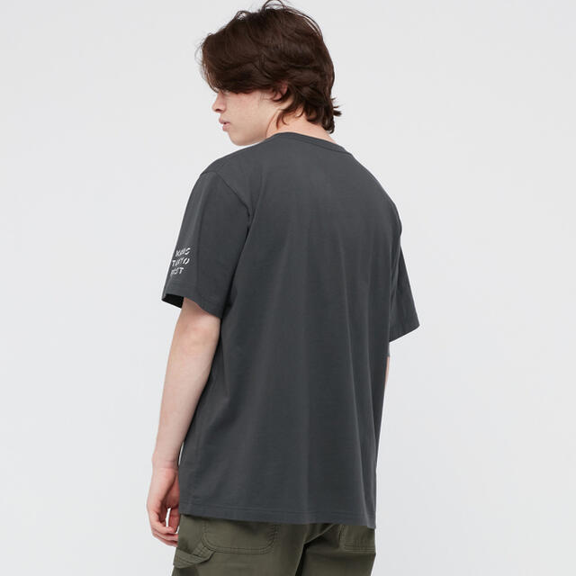 【新品】KAWS TOKYO FIRST Tシャツ XL メンズのトップス(Tシャツ/カットソー(半袖/袖なし))の商品写真