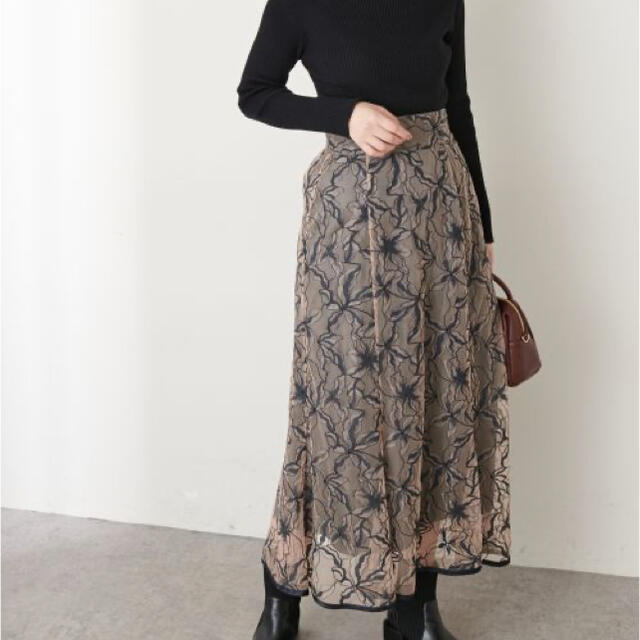 natural couture(ナチュラルクチュール)の長さ変えれるパイピングレーススカート レディースのスカート(ロングスカート)の商品写真