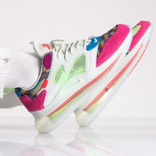 ナイキ(NIKE)の【緊急お値下】NIKE AIR MAX 720 OBJ MULTI(スニーカー)