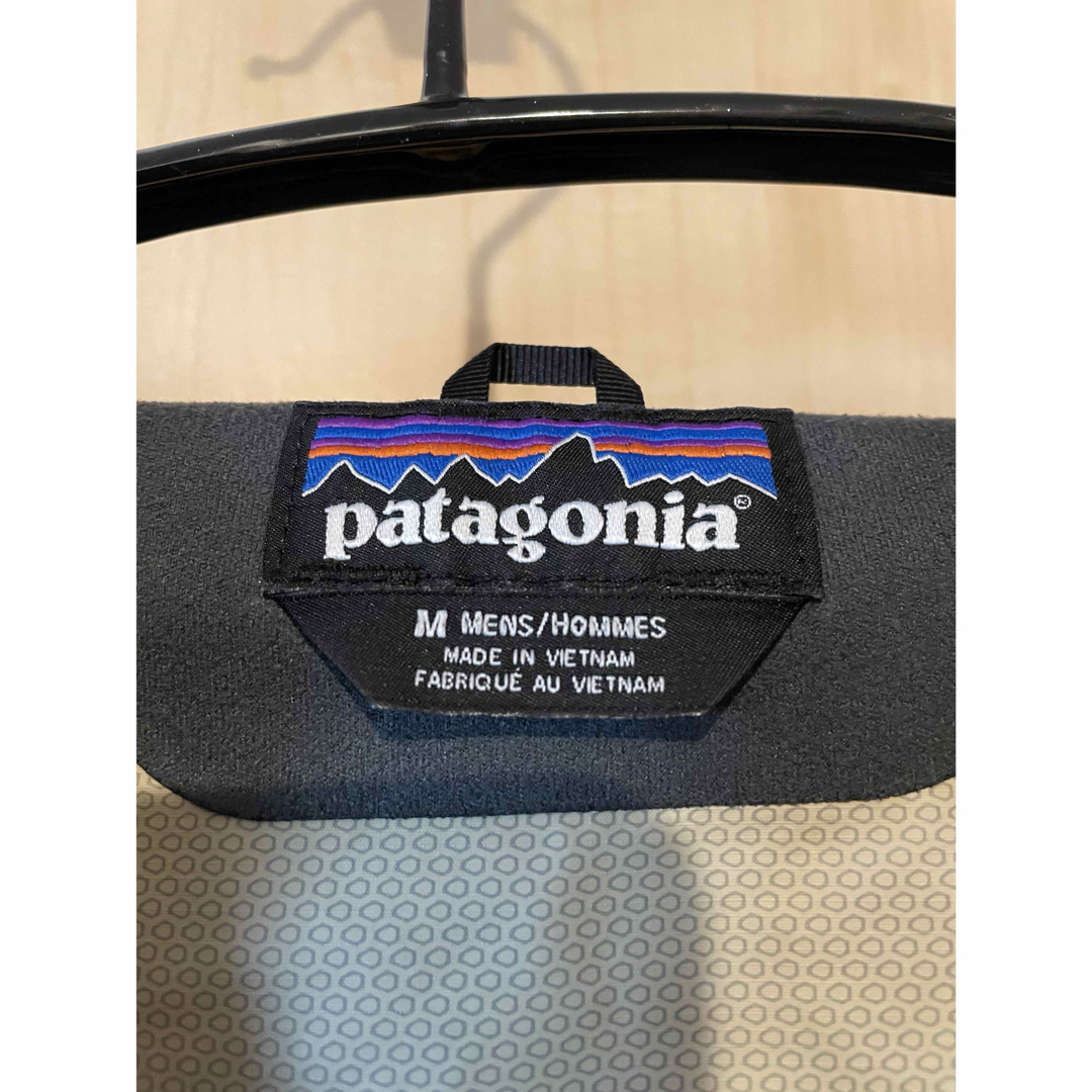 patagonia(パタゴニア)のマウンテンパーカー エンタメ/ホビーのエンタメ その他(その他)の商品写真