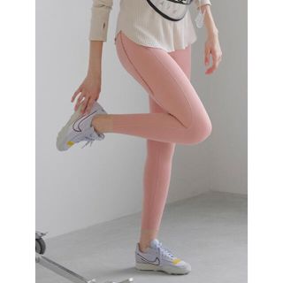 ナイキ(NIKE)の専用　NIKE】ナイキ ウィメンズ ヨガ ステートメント CLN 7/8 タイツ(レギンス/スパッツ)