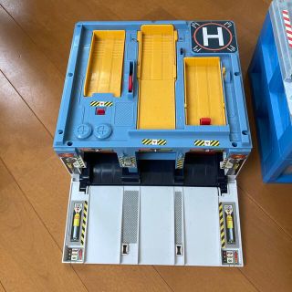 タカラトミー(Takara Tomy)のヒウタカ様専用　トミカパーキング&トミカ警察&トミカ23台(ミニカー)